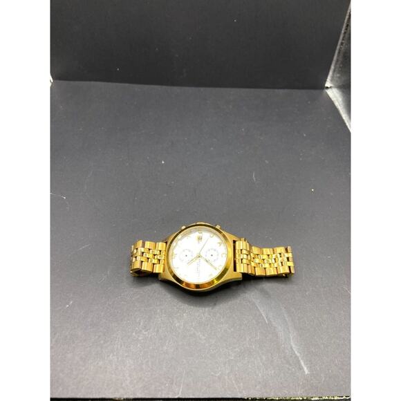 MARC by MARC JACOBS Fergus Chronograph Silver Dial Gold-tone Watch For Repair main image 10